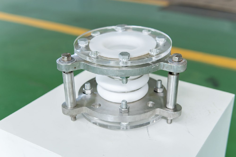 四氟等静压补偿器(国产化)